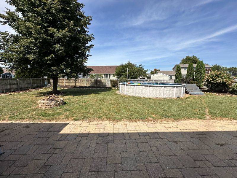 1537 Silver Valley DR, De Witt, IA 52472