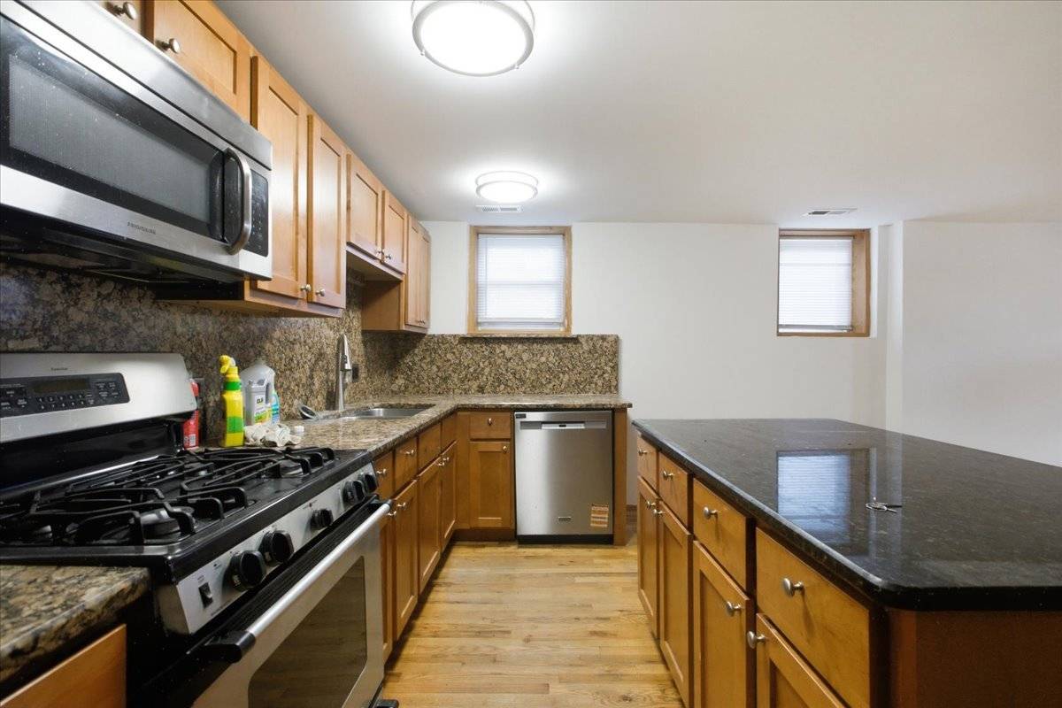 1535 W Leland AVE #GW, Chicago, IL 60640