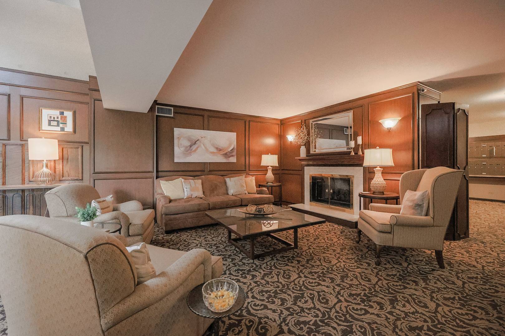 1105 N MILL ST #219, Naperville, IL 60563