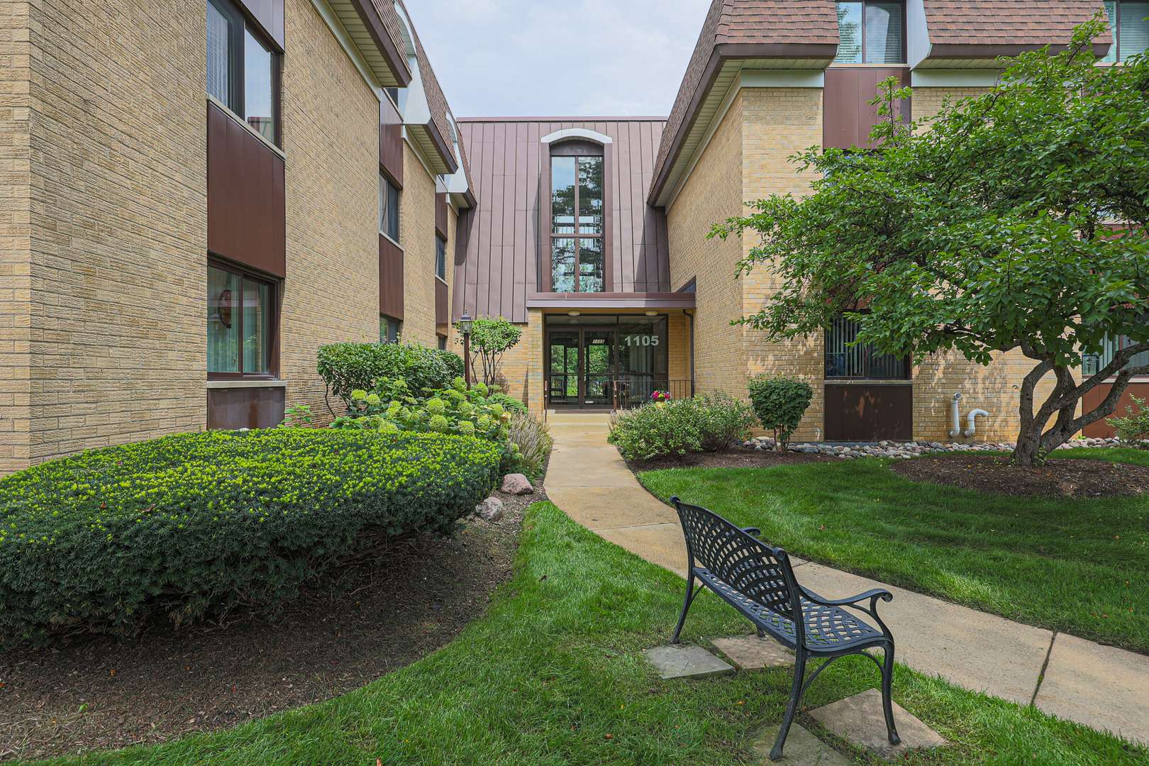 1105 N MILL ST #219, Naperville, IL 60563