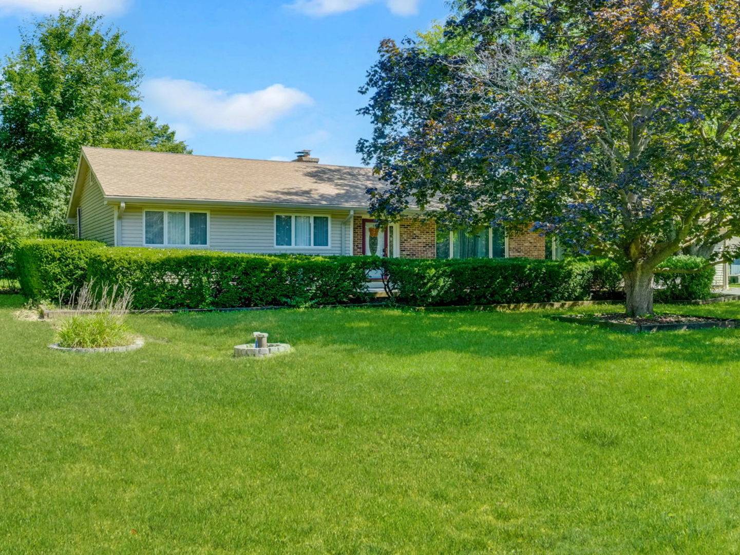2226 Shannondale RD, Libertyville, IL 60048