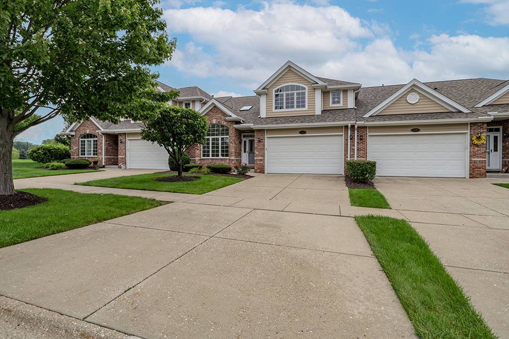 1436 Covington DR, Lemont, IL 60439
