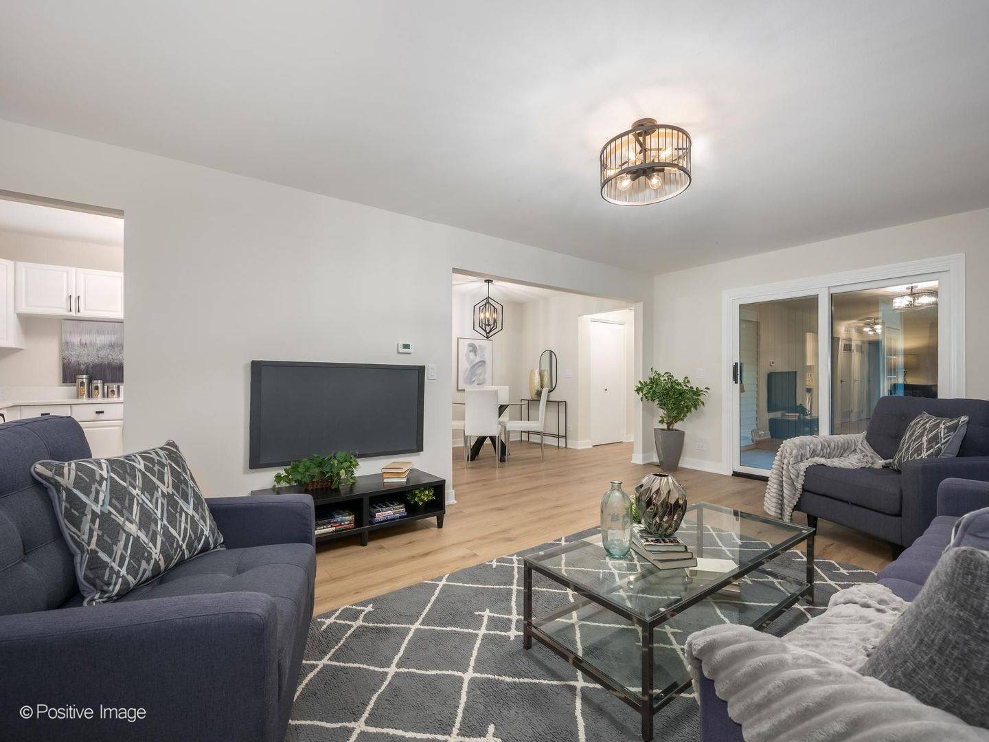 1751 Sussex WALK #D, Hoffman Estates, IL 60169