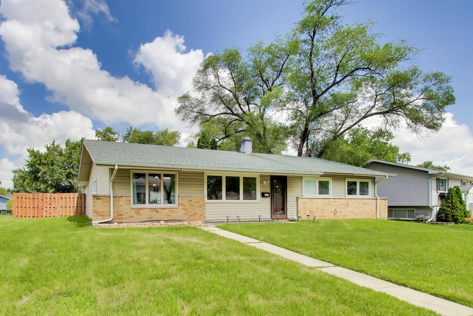 1300 Jefferson RD, Hoffman Estates, IL 60169