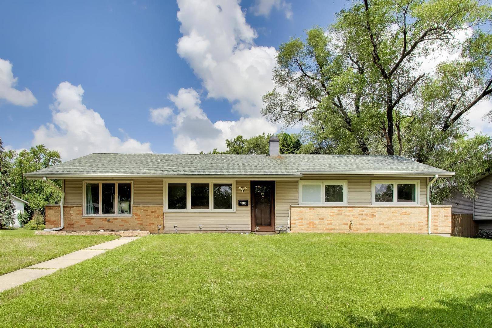 1300 Jefferson RD, Hoffman Estates, IL 60169