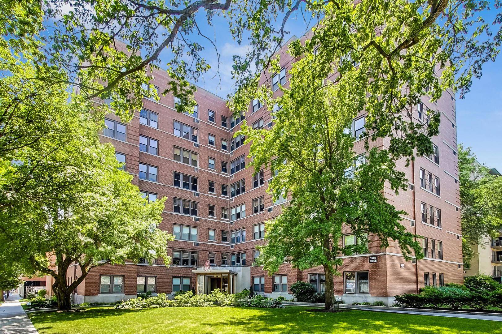 1585 Ridge AVE #505, Evanston, IL 60201