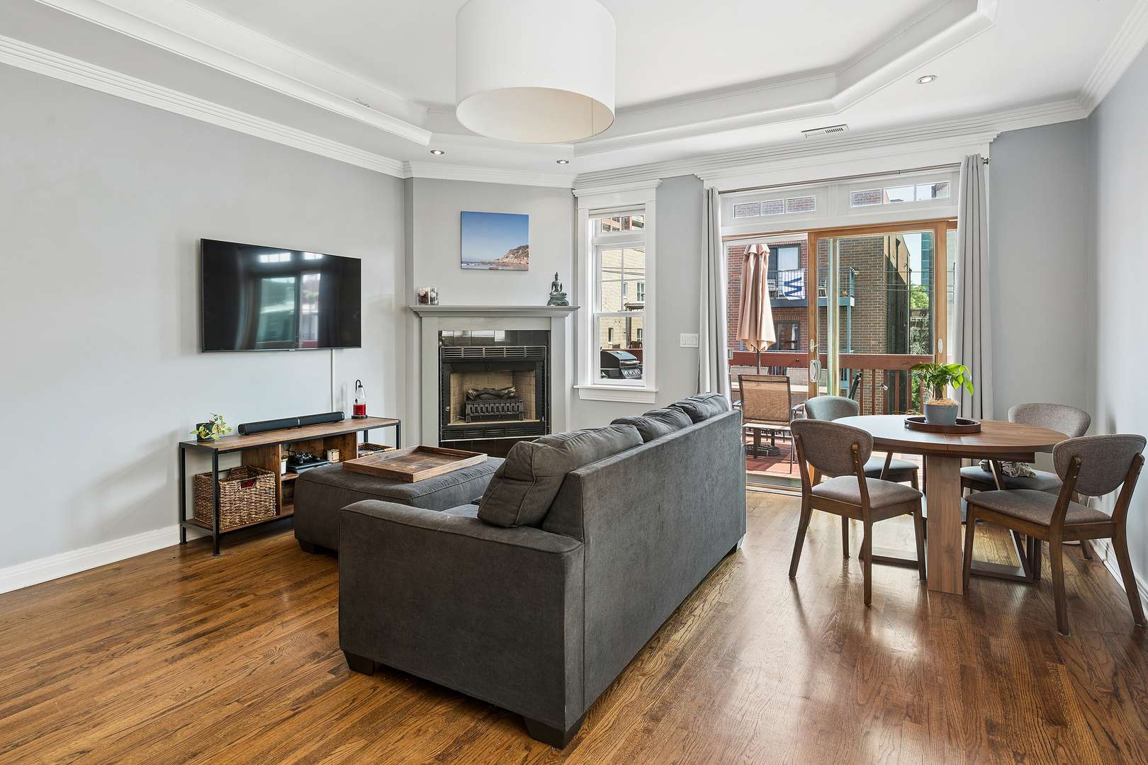 3755 N Wilton AVE #3SE, Chicago, IL 60613