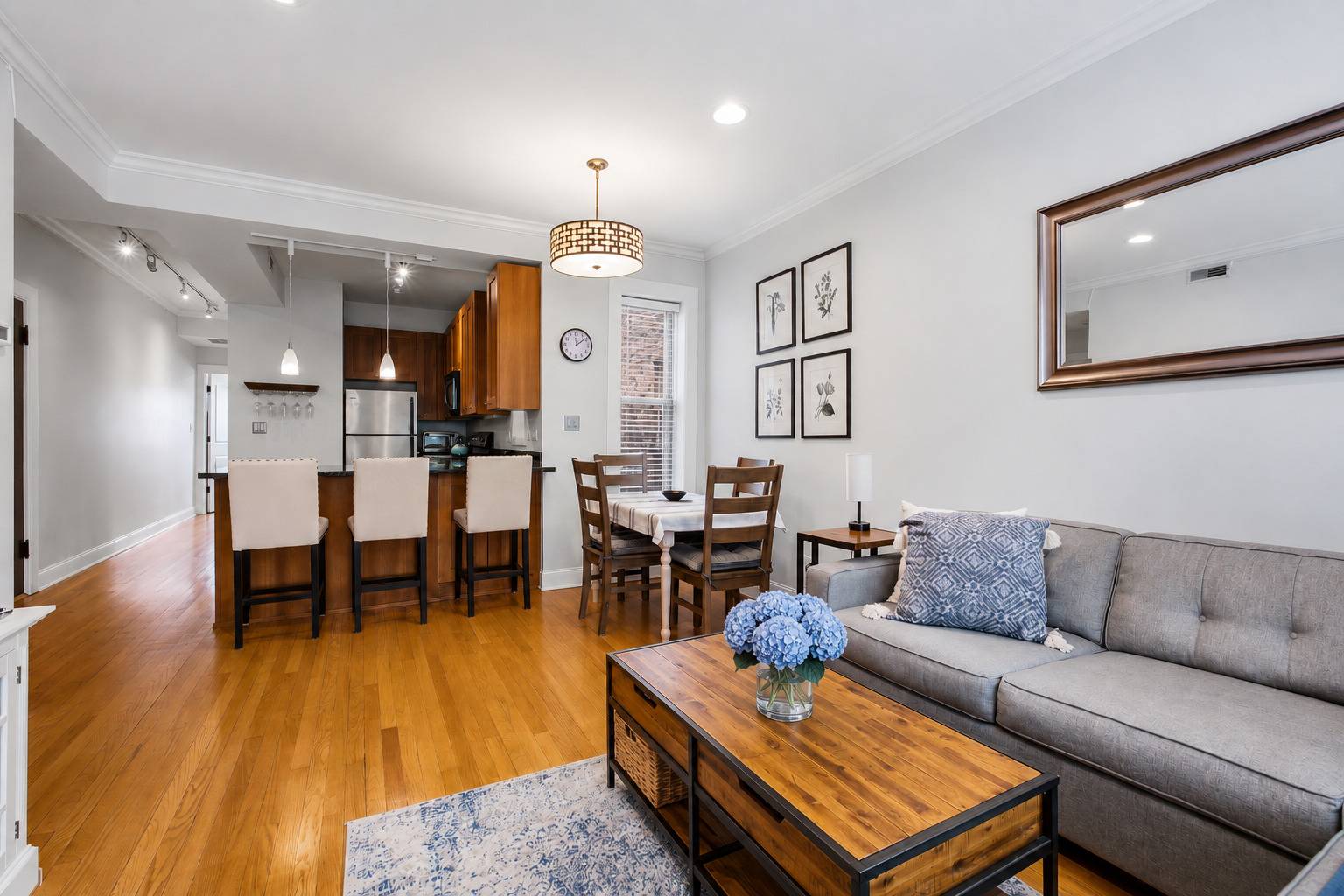 2152 W Ainslie ST #D3, Chicago, IL 60625