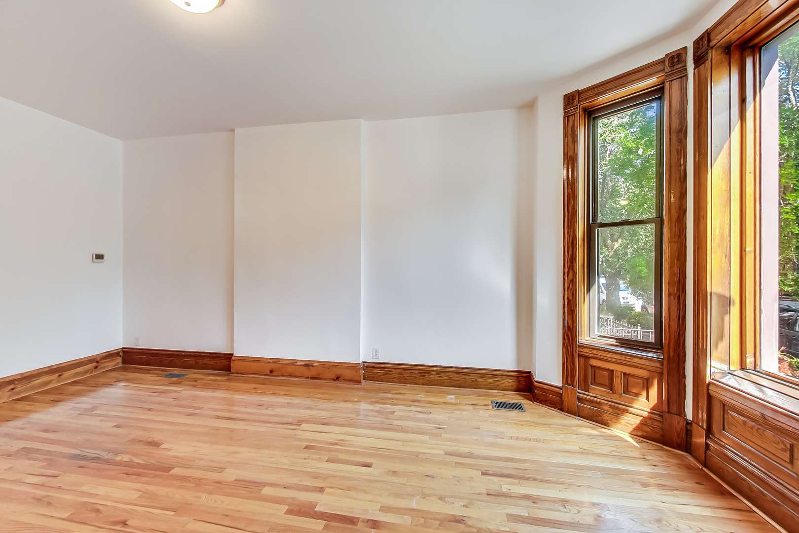 1138 W Addison ST #1, Chicago, IL 60613