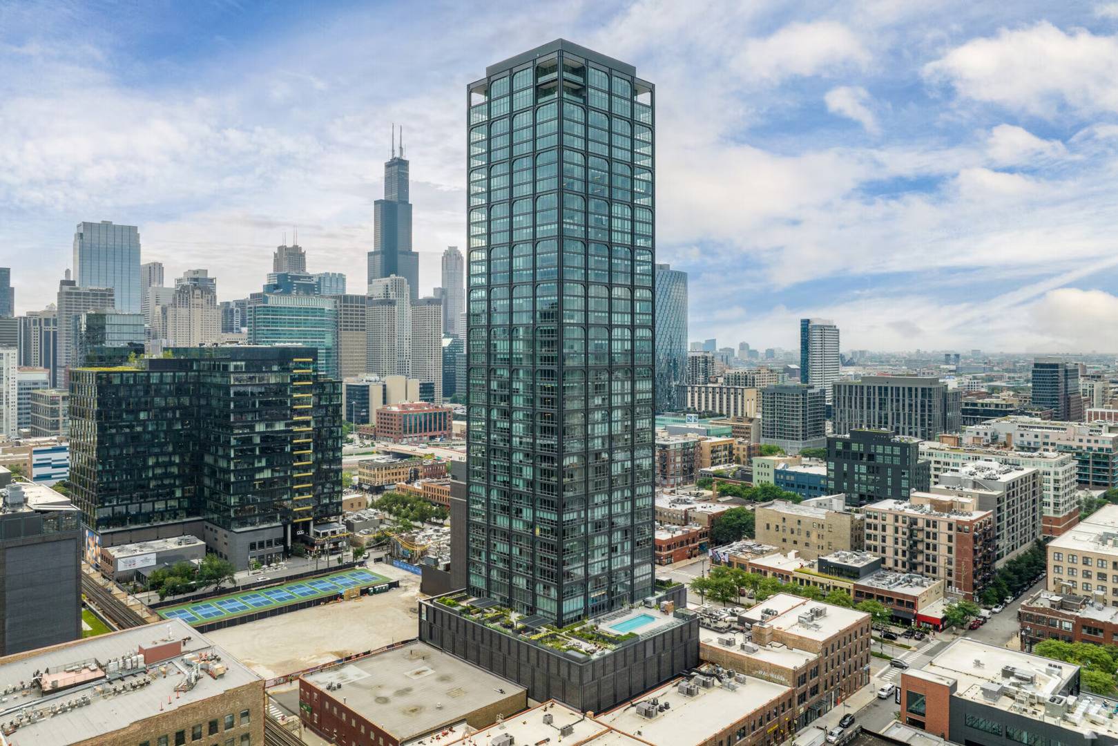 164 N Peoria ST #3802, Chicago, IL 60607