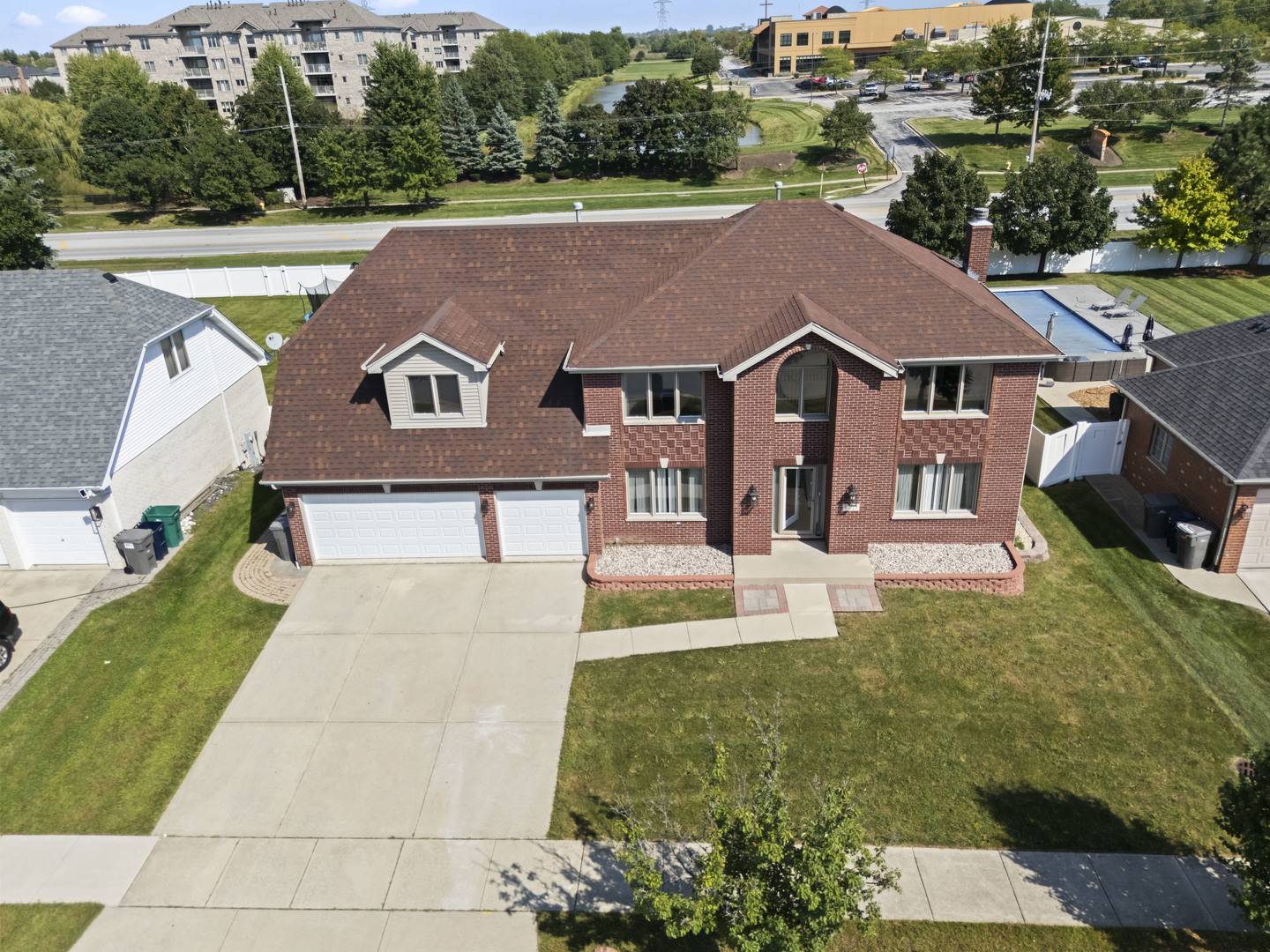 18219 Autumn Ridge DR, Orland Park, IL 60467