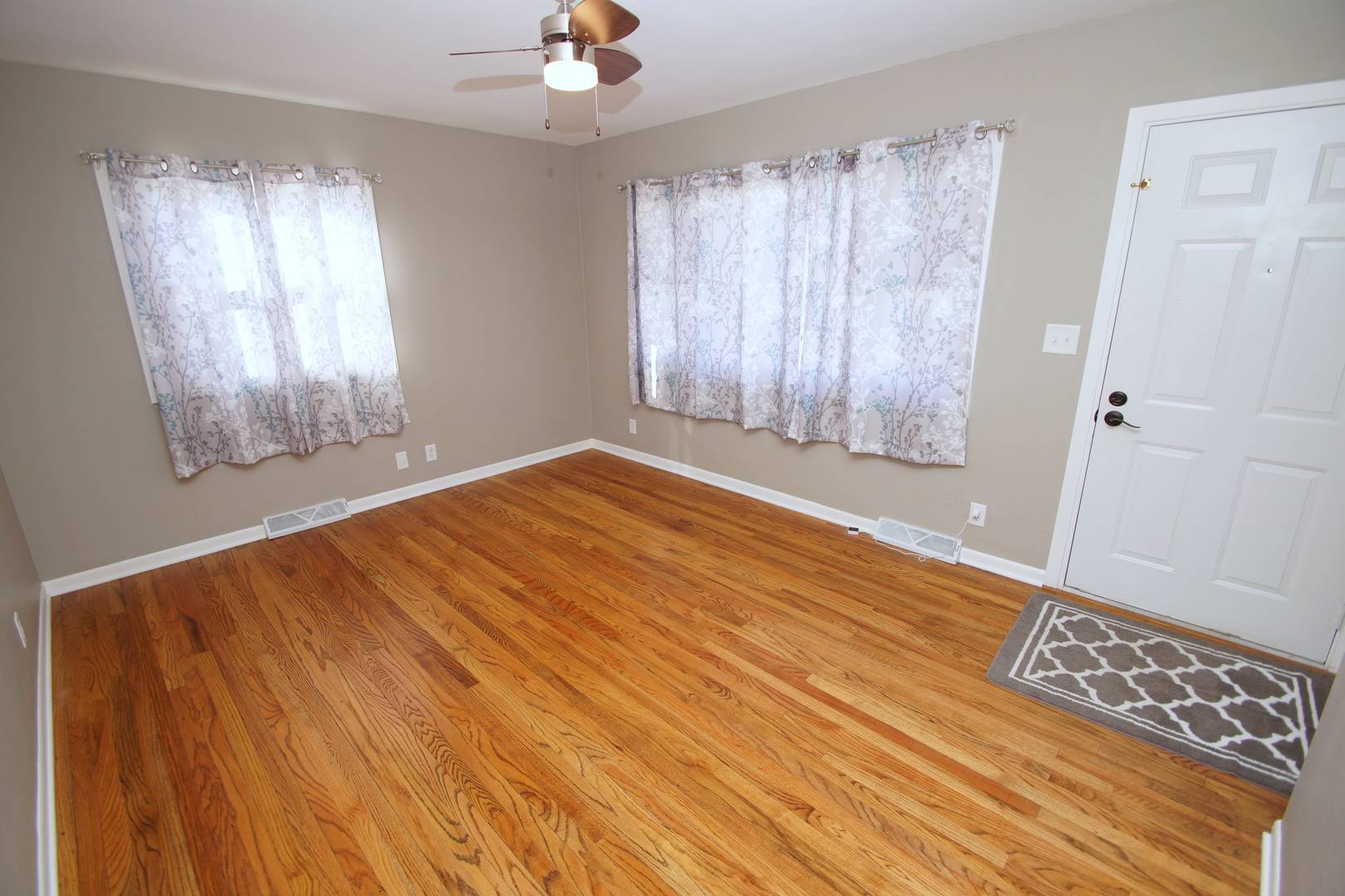 6711 Ridge DR, Davenport, IA 52806