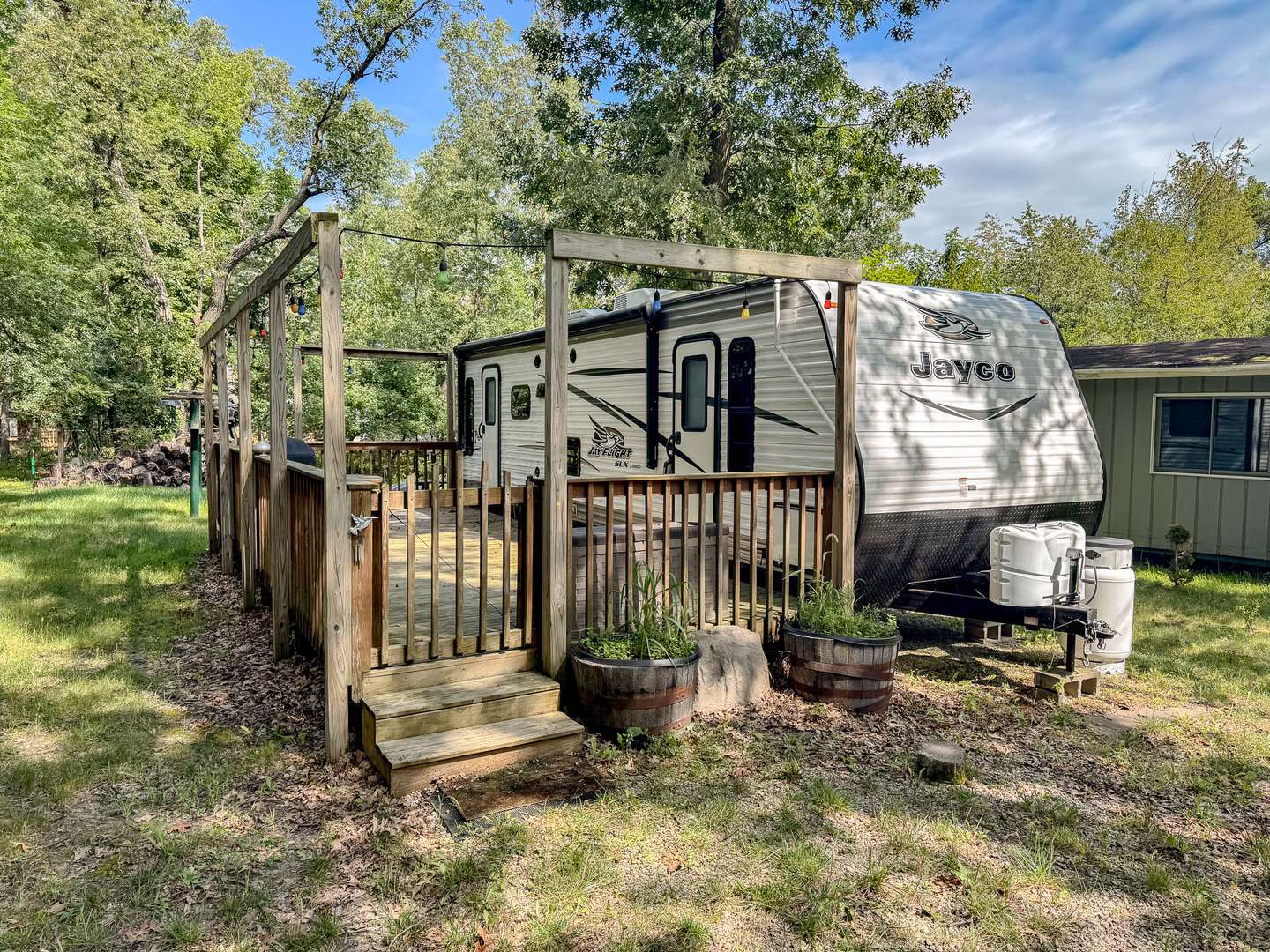 27/96 Woodhaven, Sublette, IL 61367