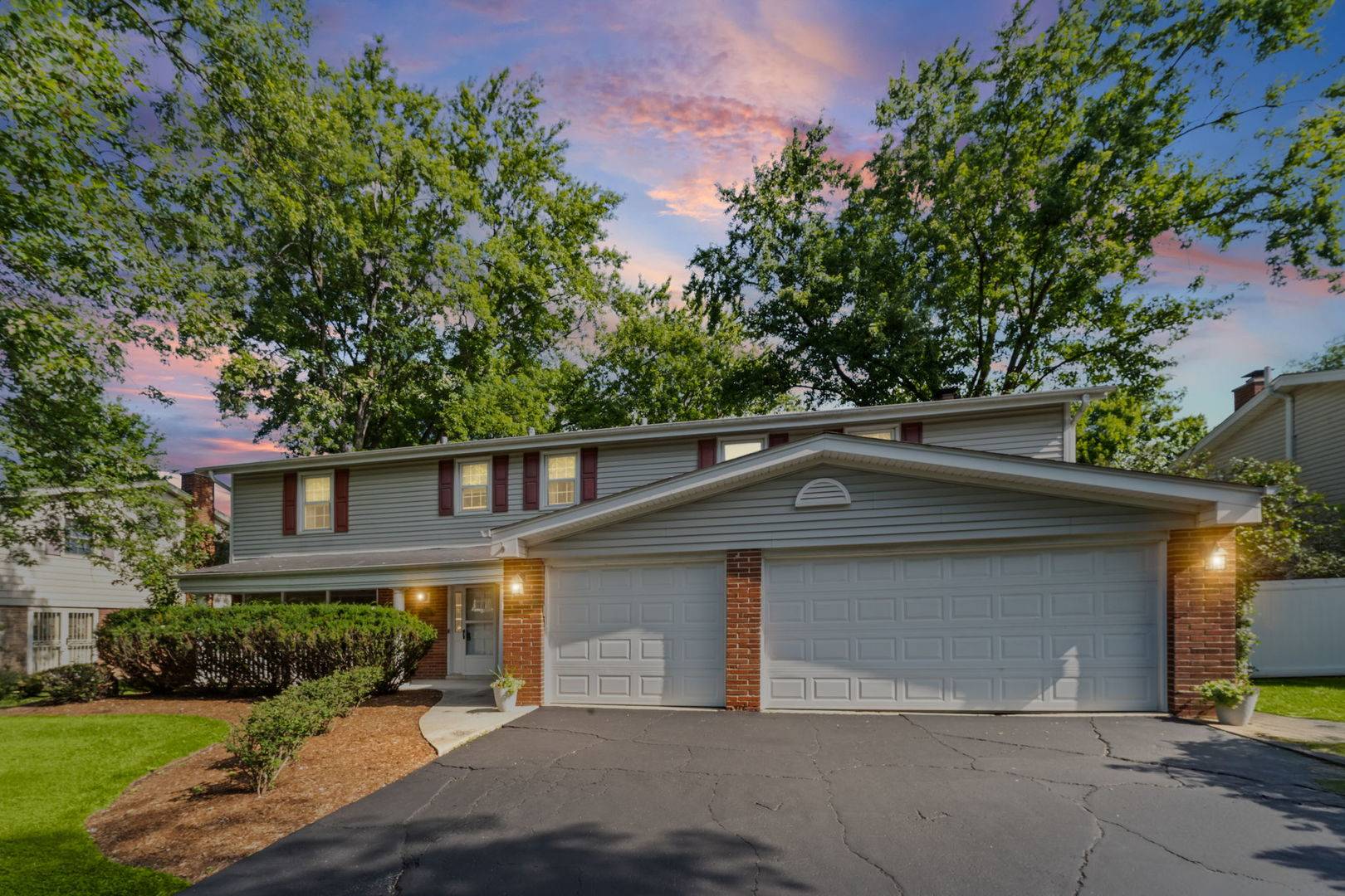 3822 Knight ST, Glenview, IL 60025