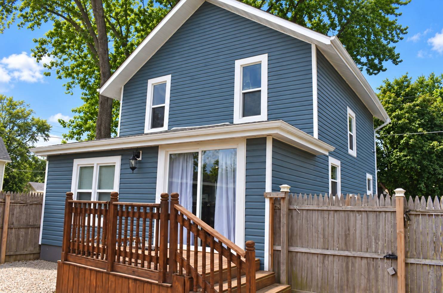 602 14th AVE, Sterling, IL 61081