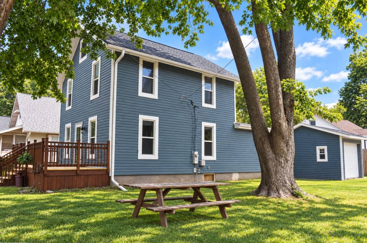602 14th AVE, Sterling, IL 61081