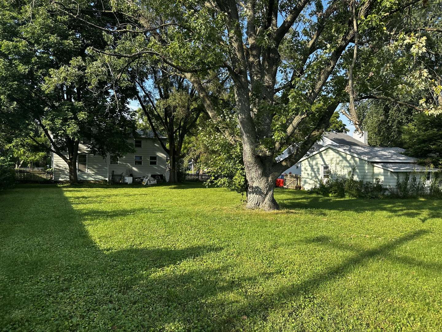 428 Chalmers ST, Geneva, IL 60134