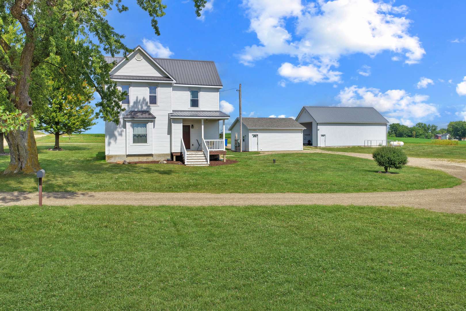 2869 N Fawver RD, Freeport, IL 61032