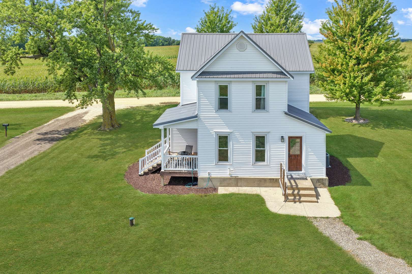 2869 N Fawver RD, Freeport, IL 61032
