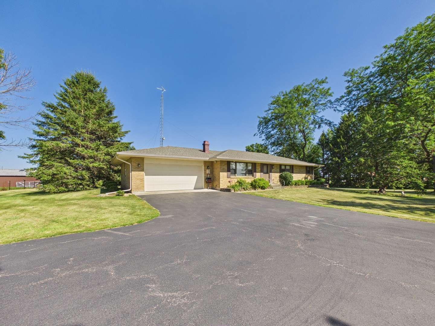 3862 Westfield RD, Winnebago, IL 61088