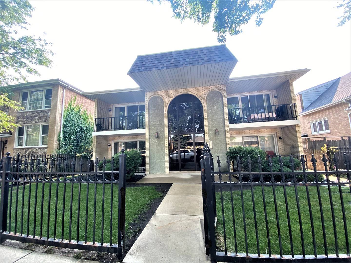 6214 S Narragansett AVE #1S, Chicago, IL 60638