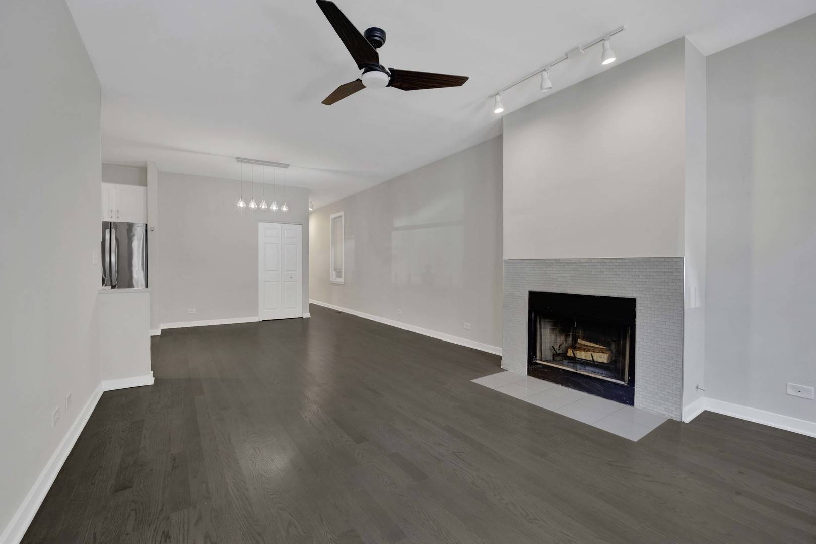 1311 W Fillmore ST #A, Chicago, IL 60607