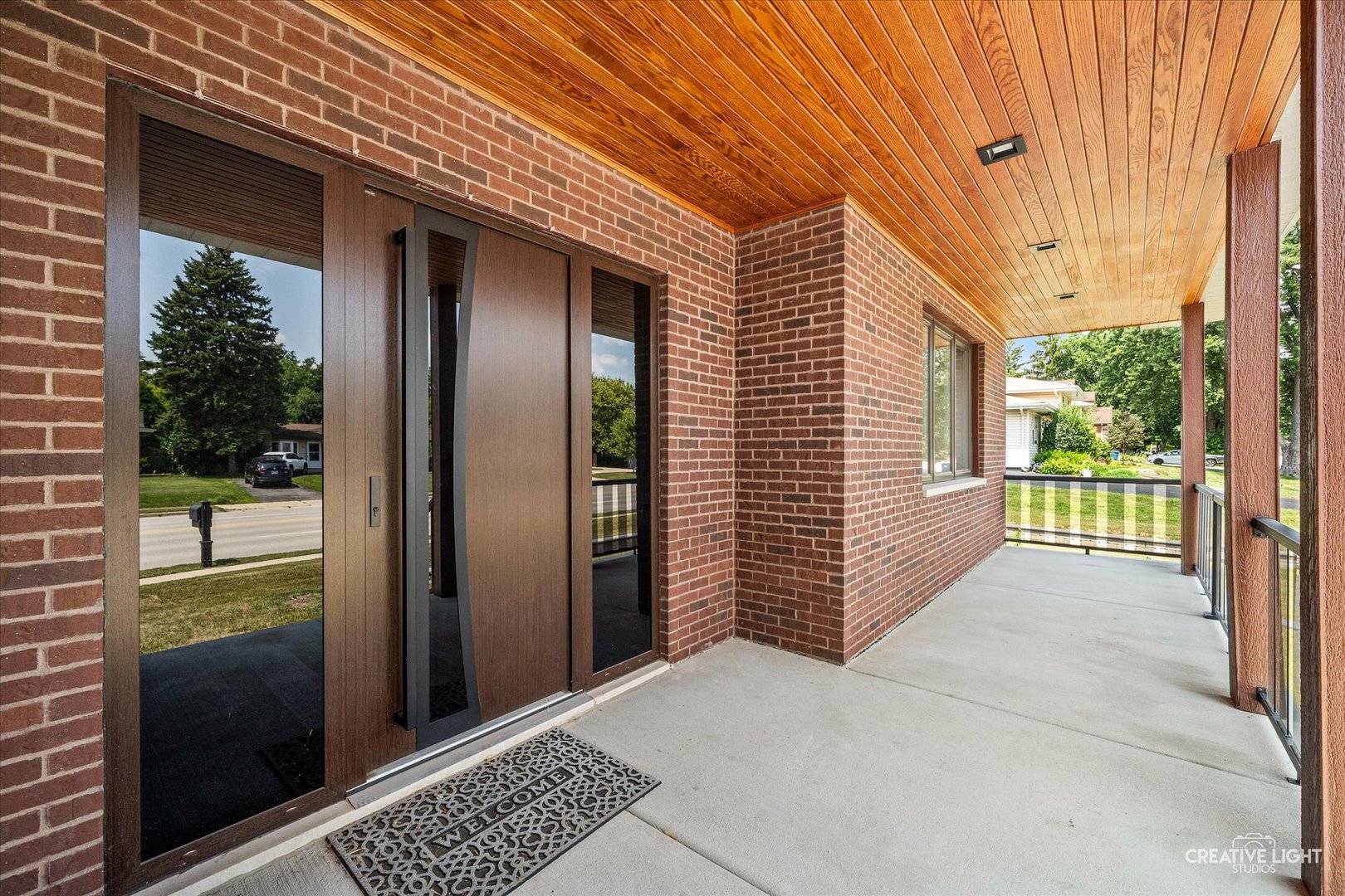 6090 Belmont RD, Downers Grove, IL 60516