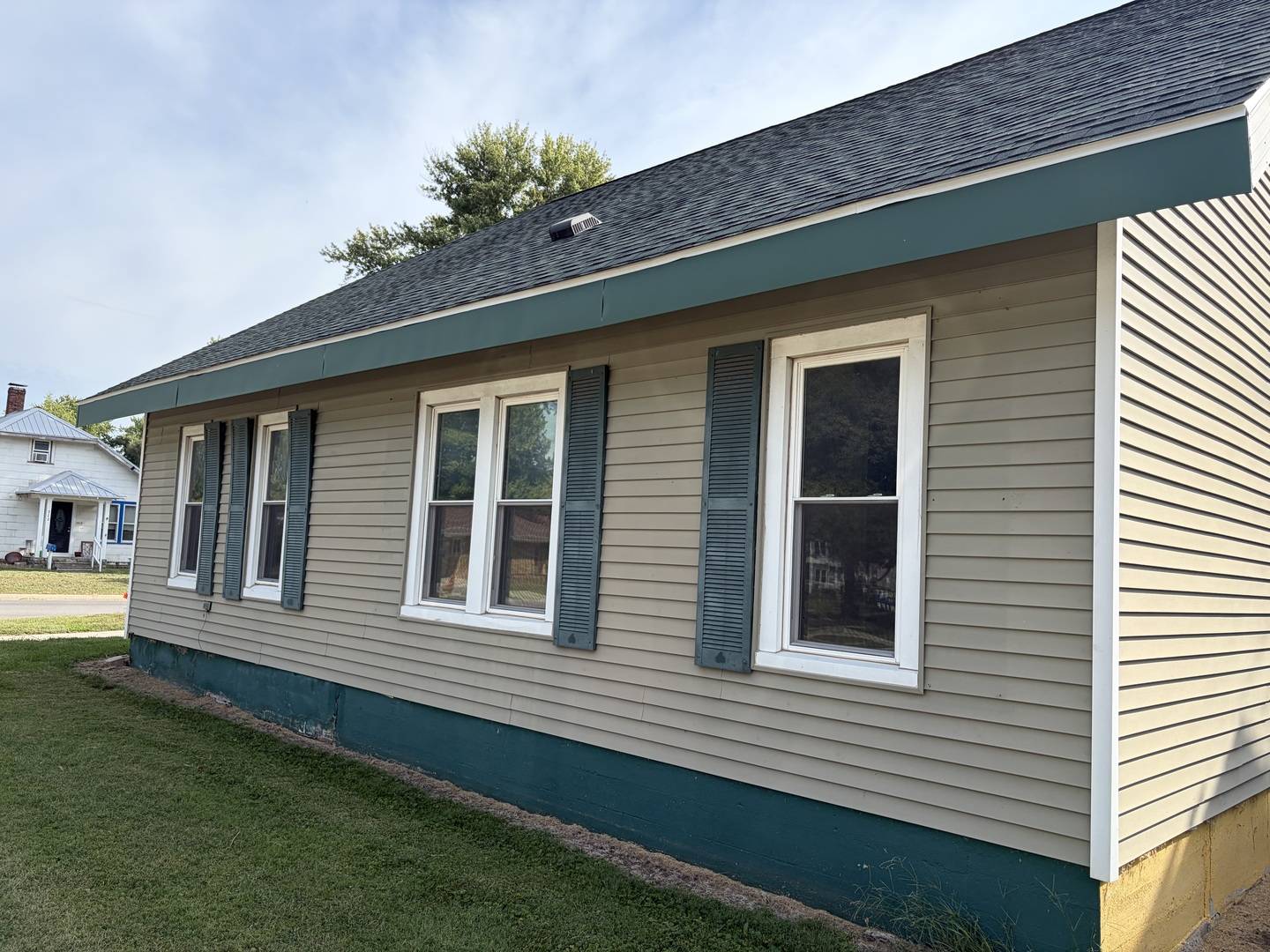 323 W Chestnut ST, Mason City, IL 62664
