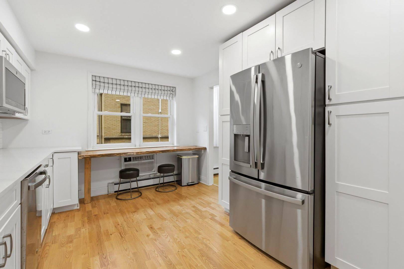 1310 Maple AVE #2C, Evanston, IL 60201