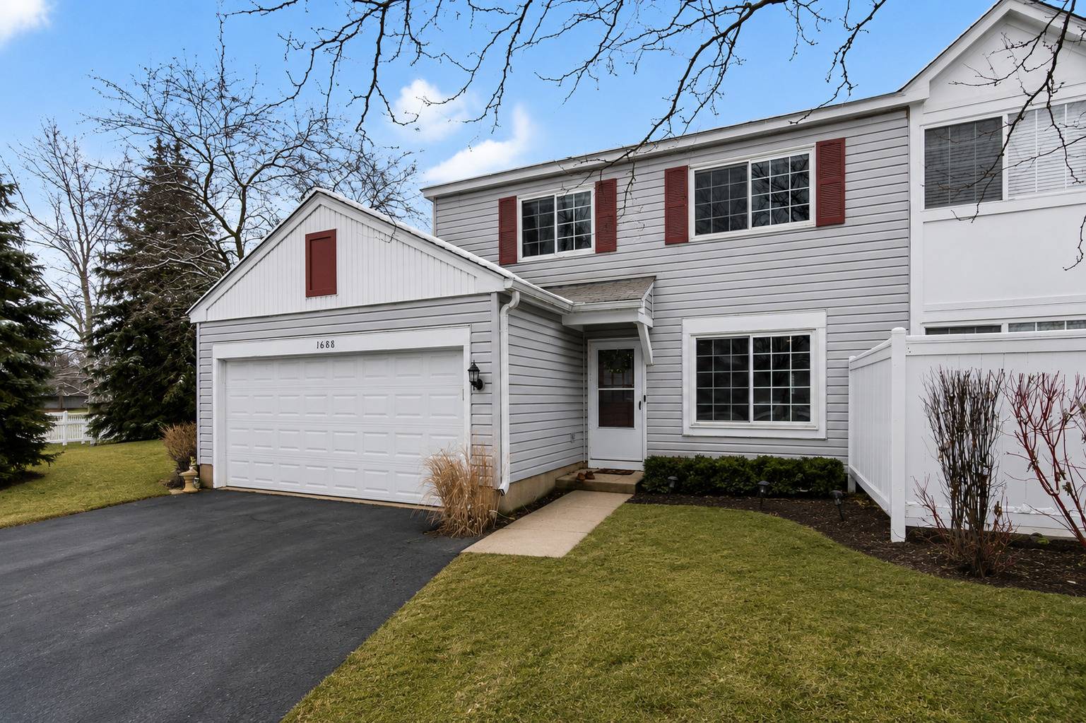 1688 Normantown RD, Naperville, IL 60564