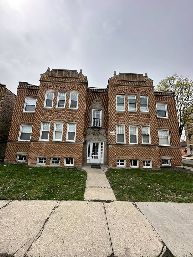 5745 W Wellington AVE #2, Chicago, IL 60634