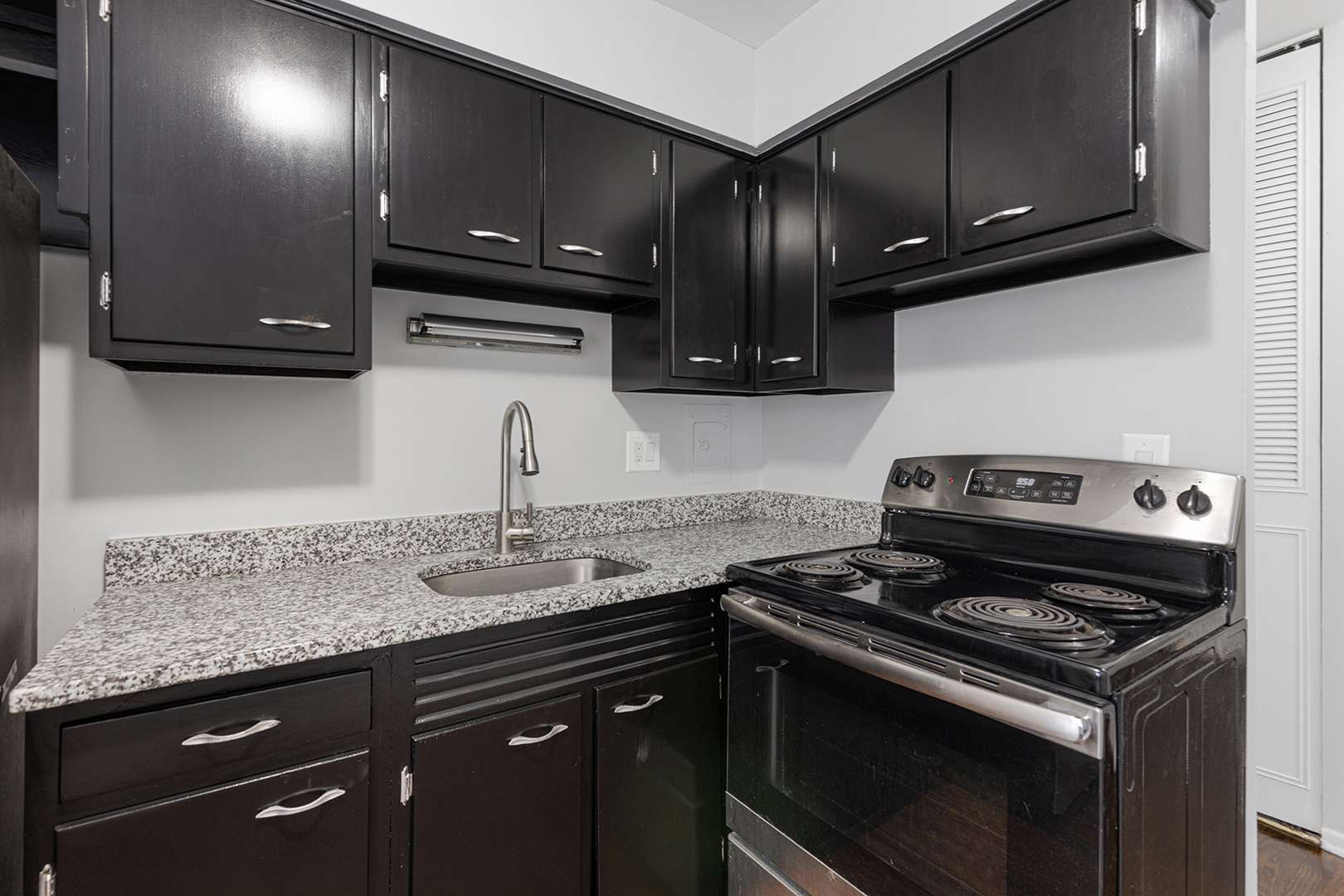 6029 N Winthrop AVE #303, Chicago, IL 60660