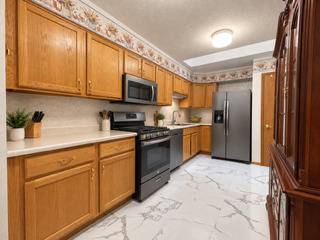 807 Florence LN #A, Sterling, IL 61081