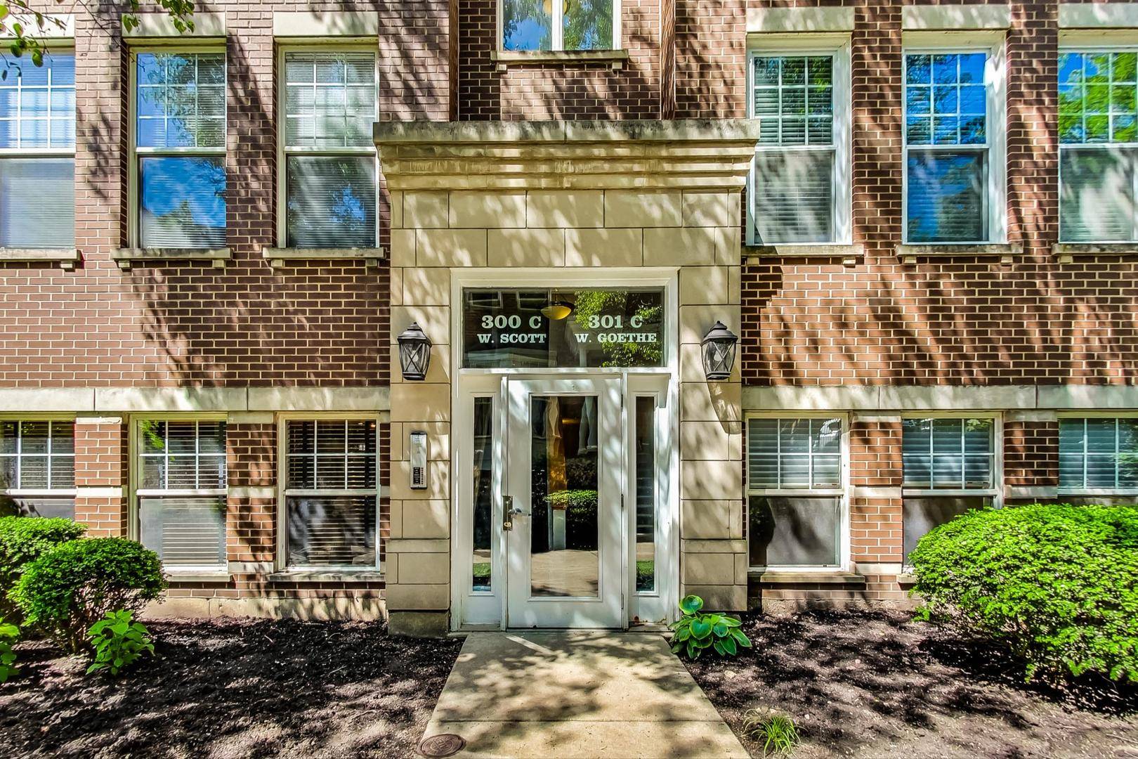 301 W GOETHE ST #304C, Chicago, IL 60610