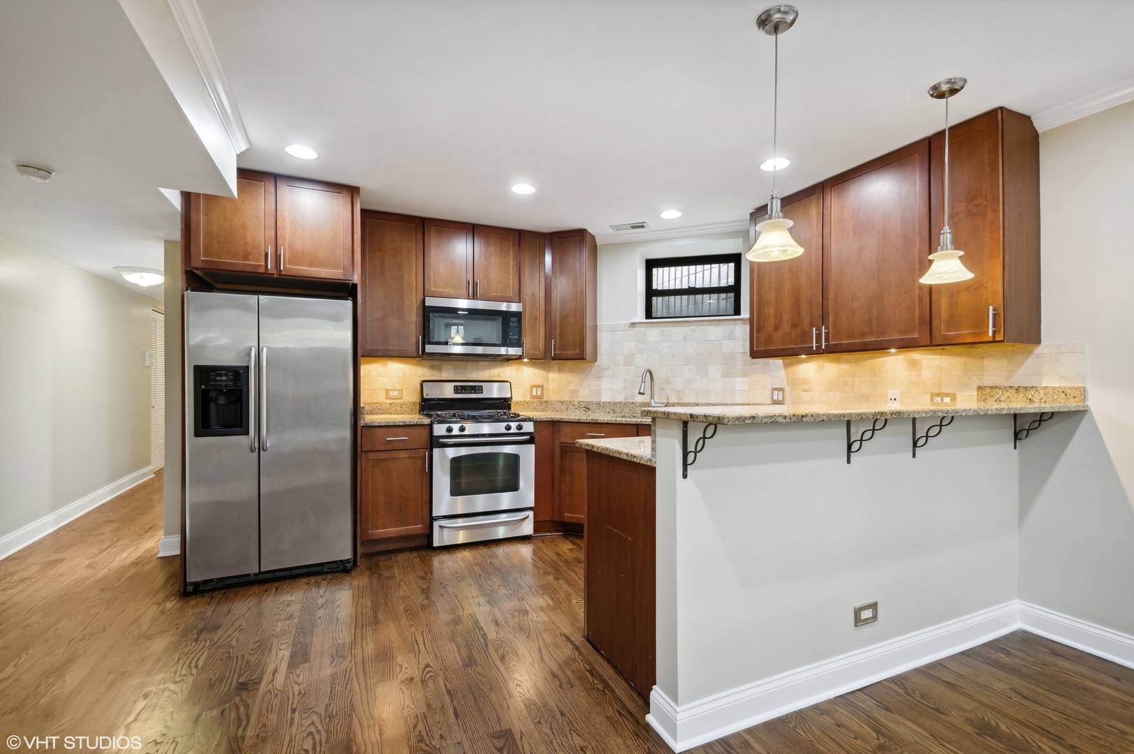929 W Eastwood AVE #GW, Chicago, IL 60640
