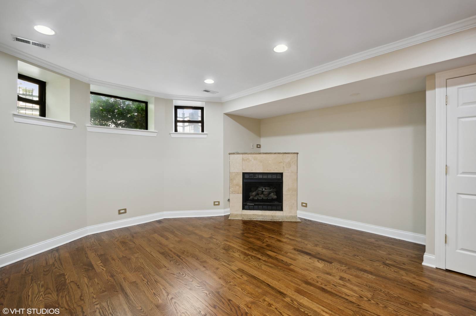 929 W Eastwood AVE #GW, Chicago, IL 60640
