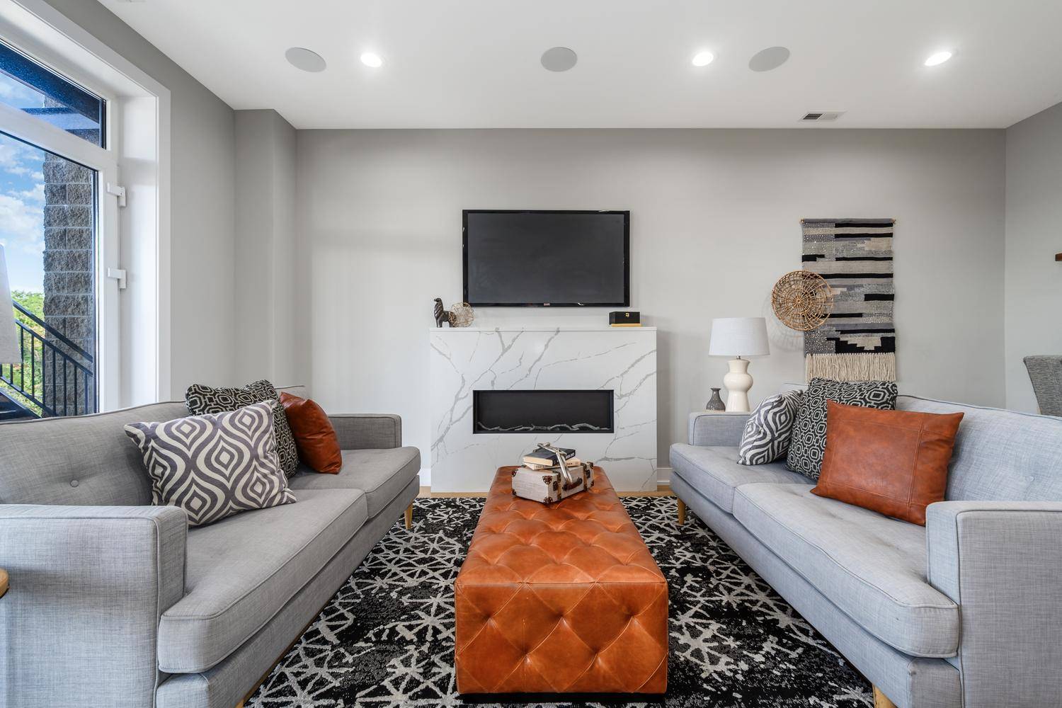 3056 N Lincoln AVE #3, Chicago, IL 60657