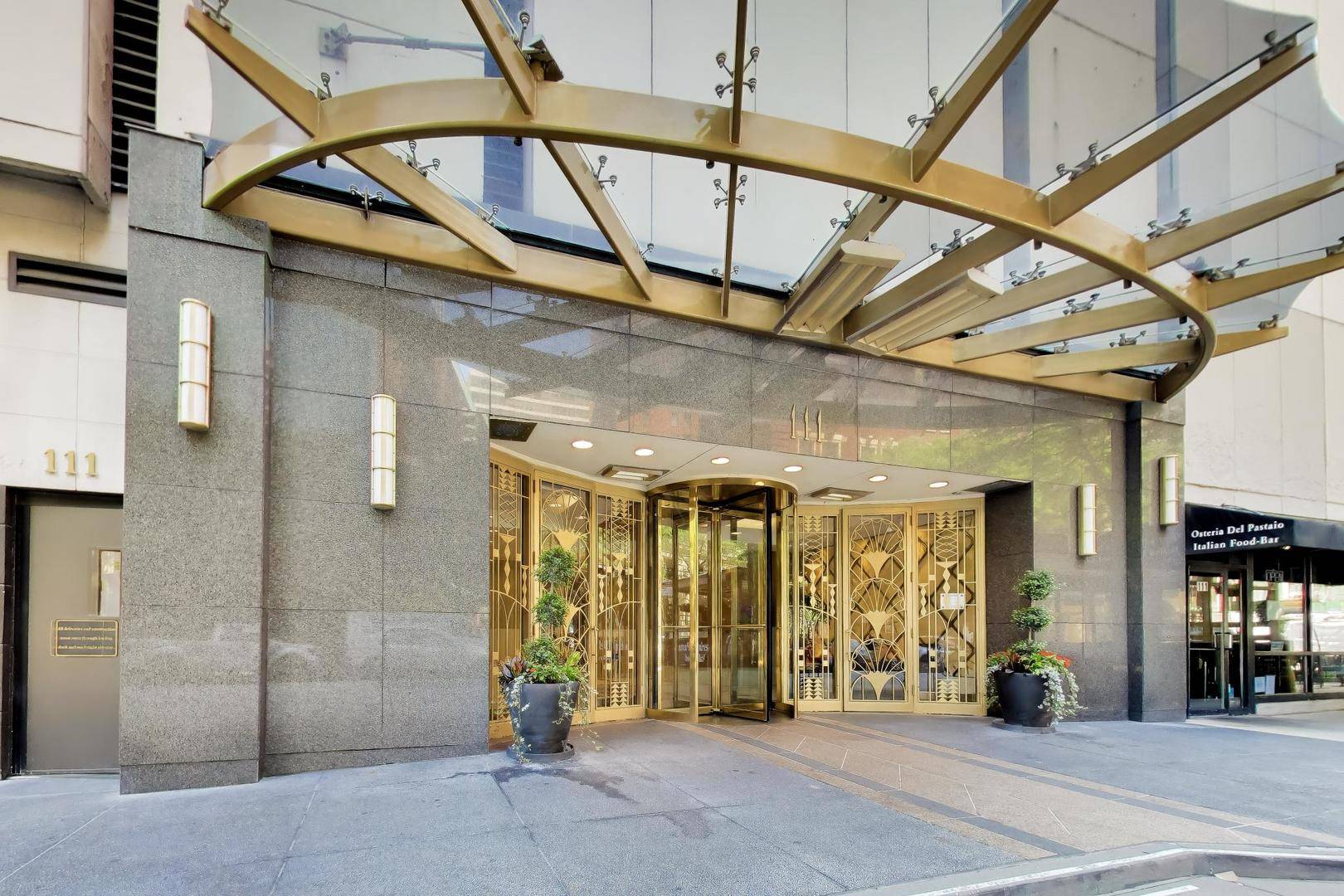 111 E Chestnut ST #35J, Chicago, IL 60611