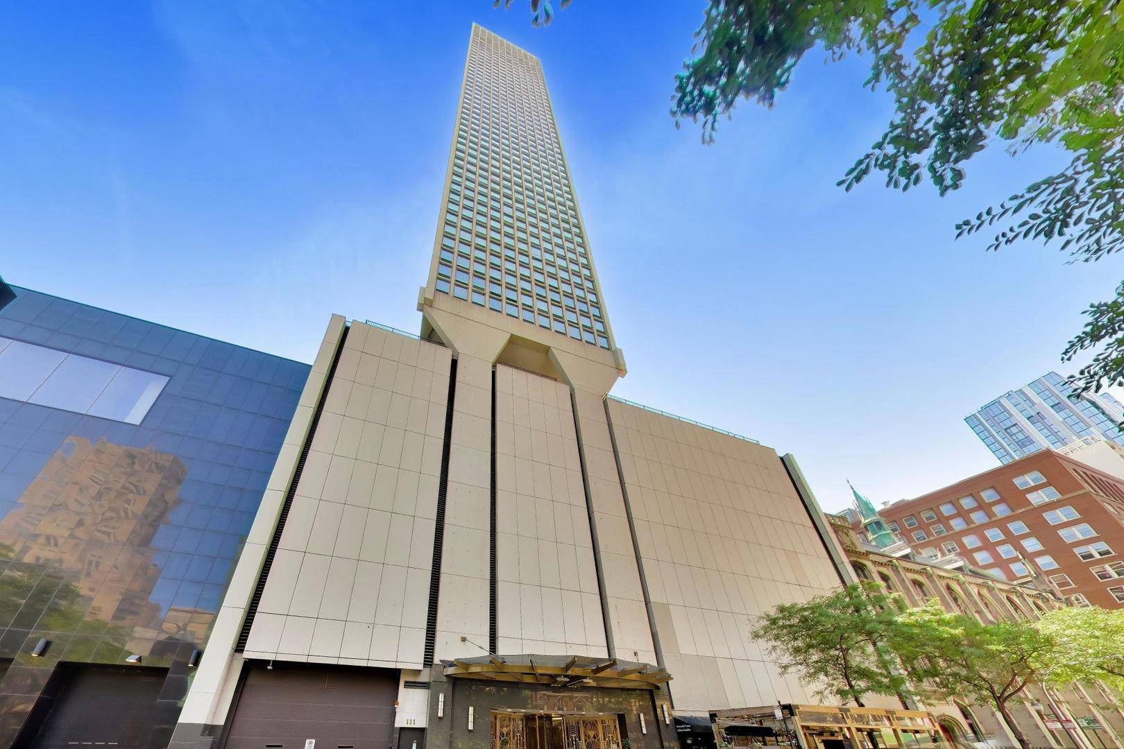 111 E Chestnut ST #35J, Chicago, IL 60611