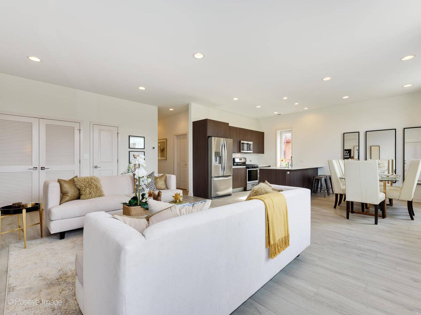 6535 W DICKENS AVE #2W, Chicago, IL 60707