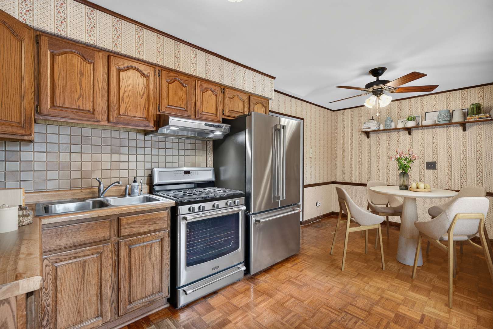 6712 Silver Lake RD, Cary, IL 60013