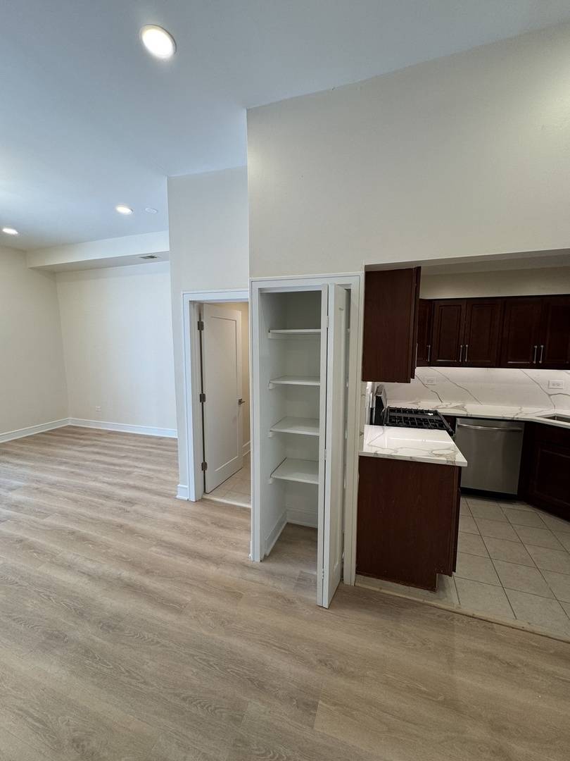 444 N State ST #2G, Chicago, IL 60654