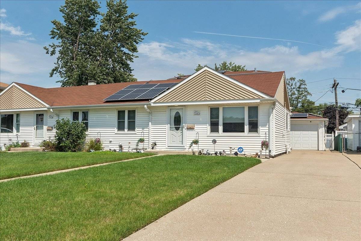 4544 W 89th ST, Hometown, IL 60456