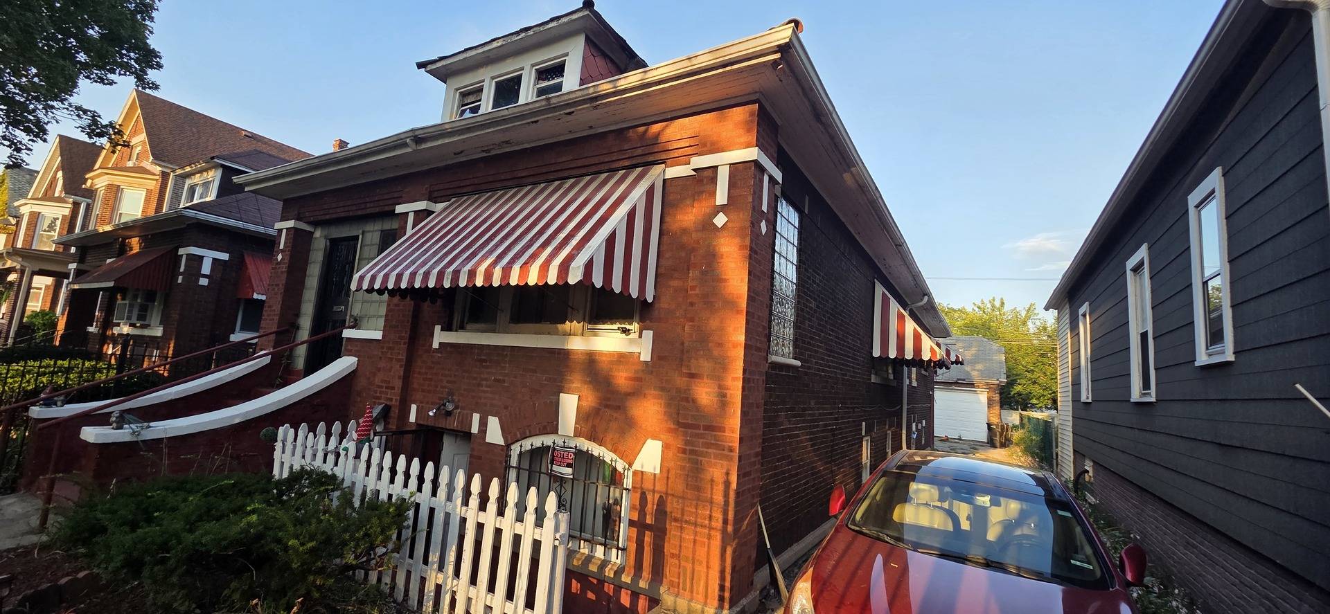 8443 S Manistee AVE, Chicago, IL 60617