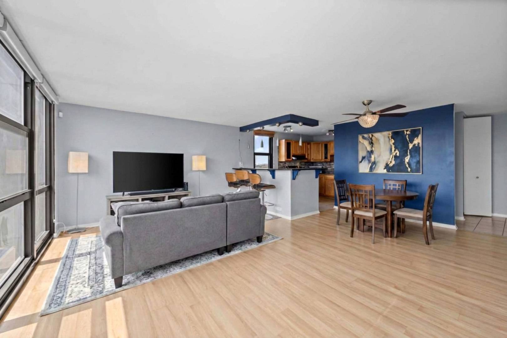 2901 S Michigan AVE #405, Chicago, IL 60616