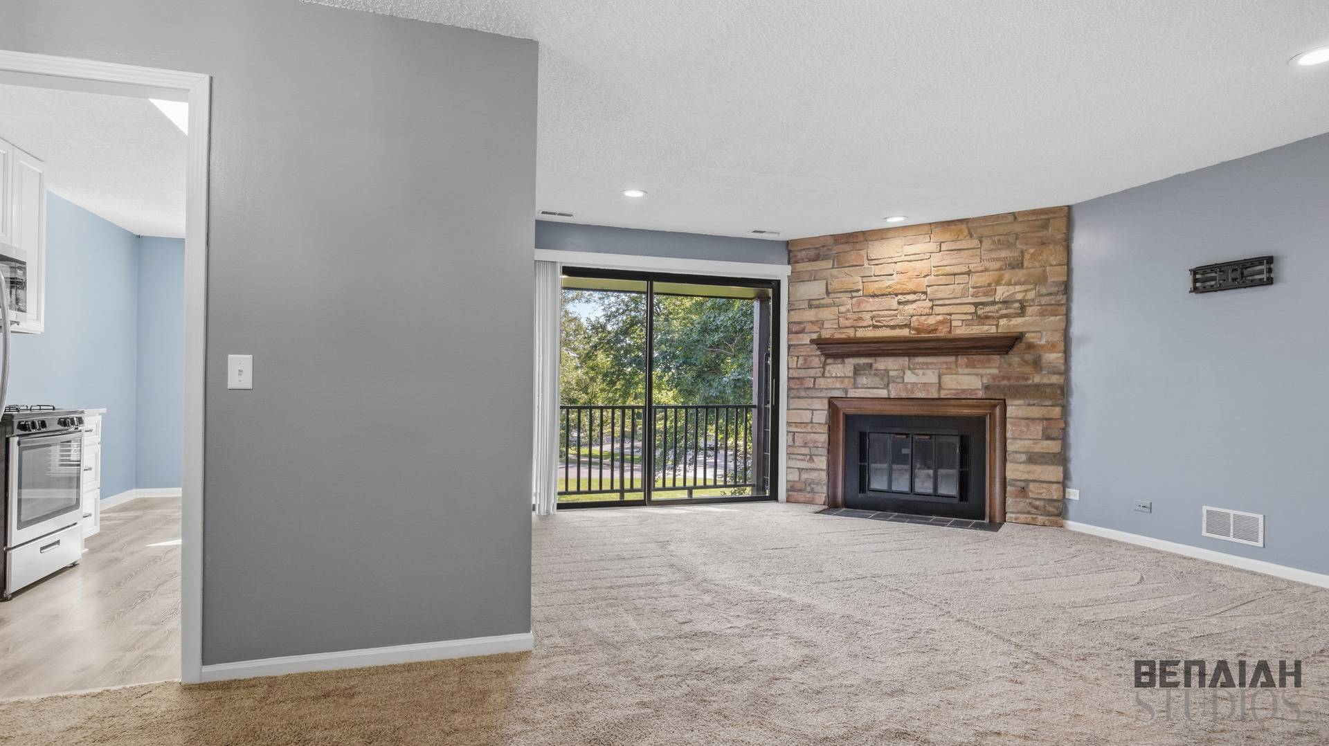 5S541 Paxton DR #G, Naperville, IL 60563