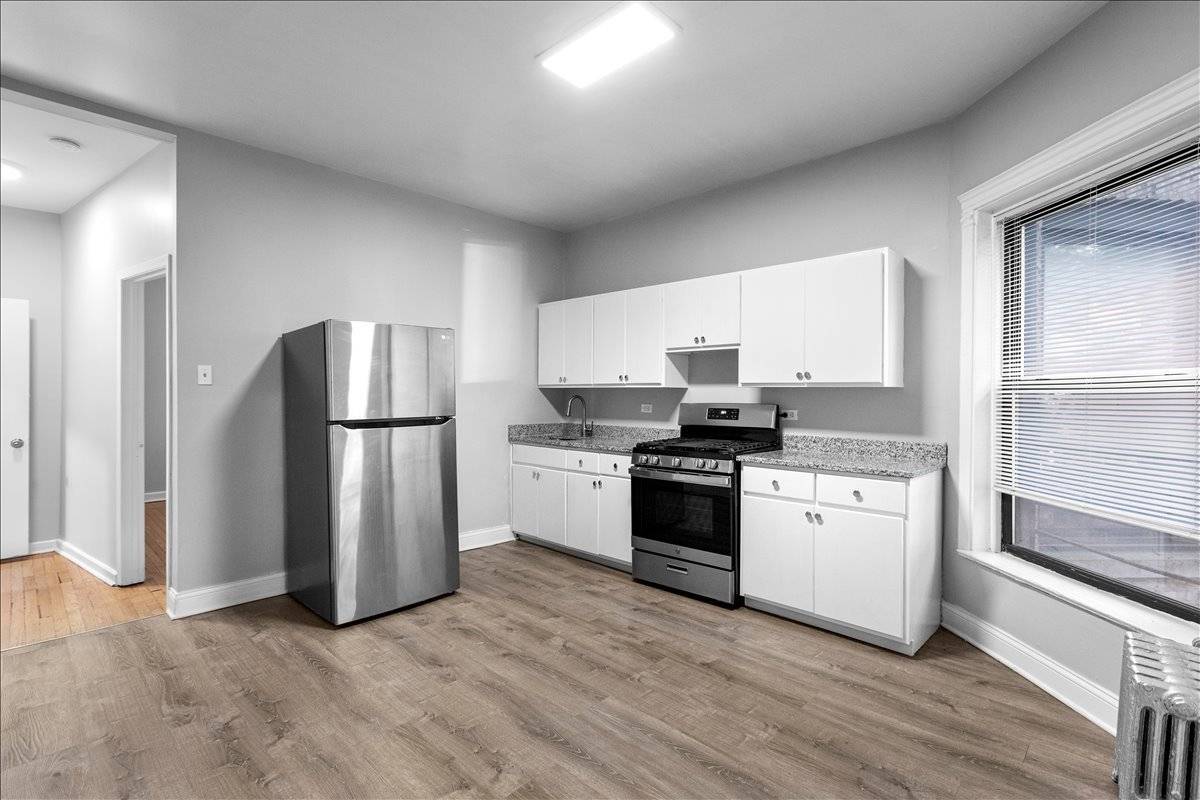 5018 S Blackstone AVE #101, Chicago, IL 60615