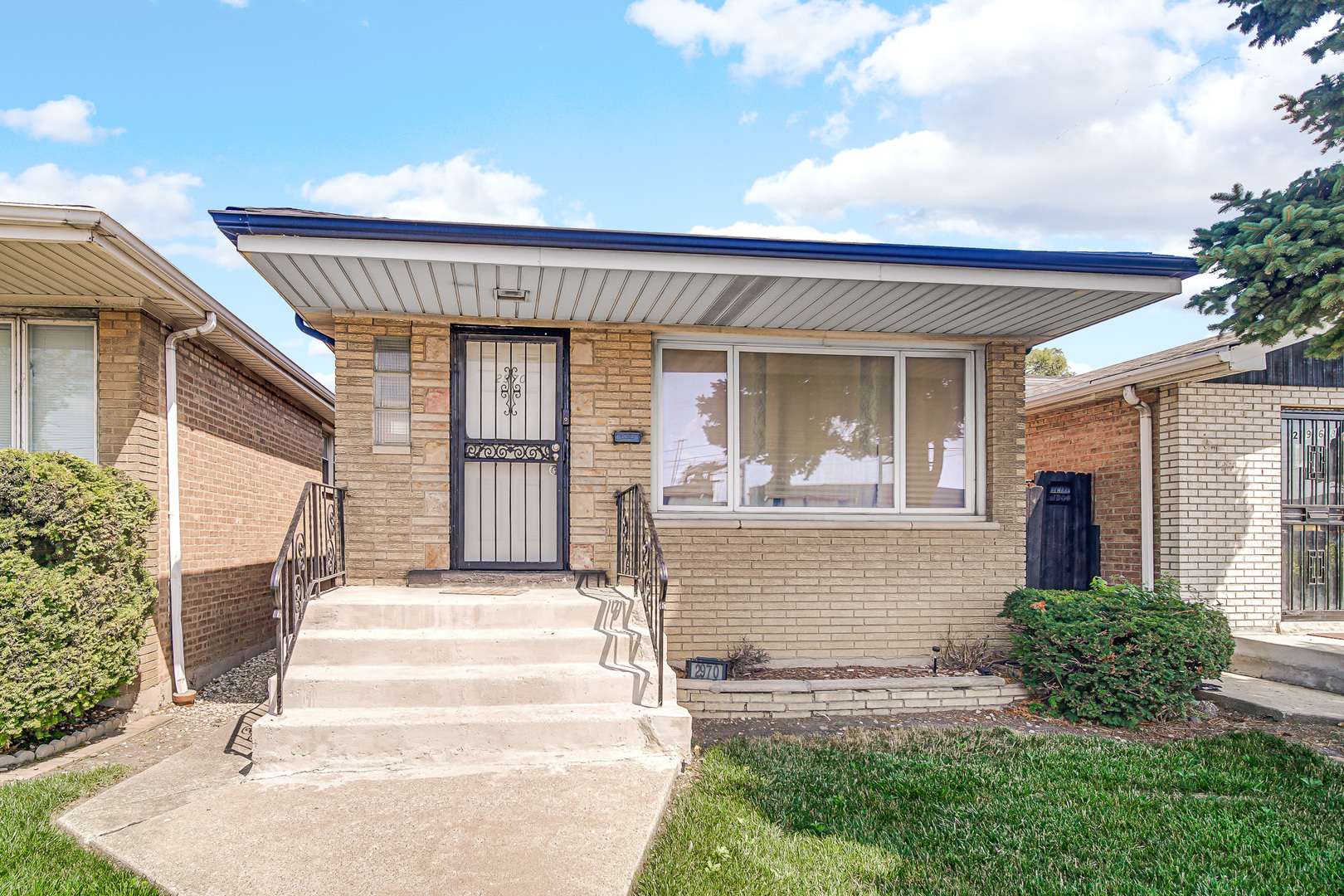 2970 W Columbus AVE, Chicago, IL 60652