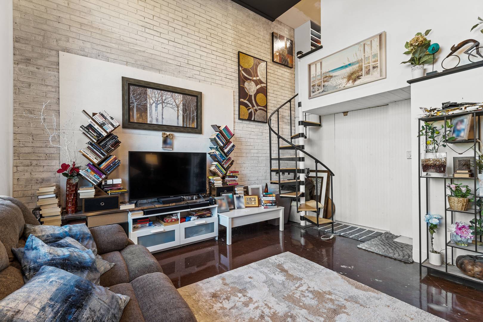 40 N TOWER RD #1E, Oak Brook, IL 60523