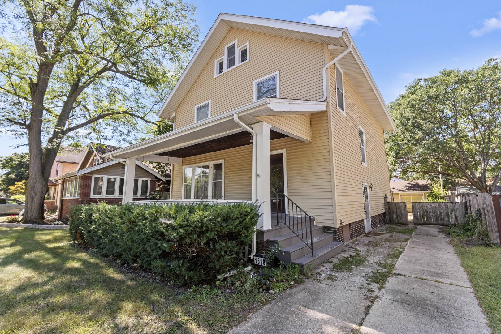 1818 Cumberland ST, Rockford, IL 61103